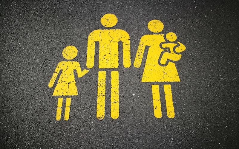 친생자관계부존재 확인과 양육비 — 친생부인의 소와의 차이 및 반환 법리